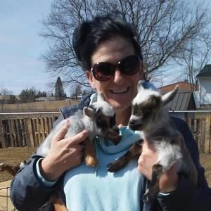 Meet your Posher, Stephie